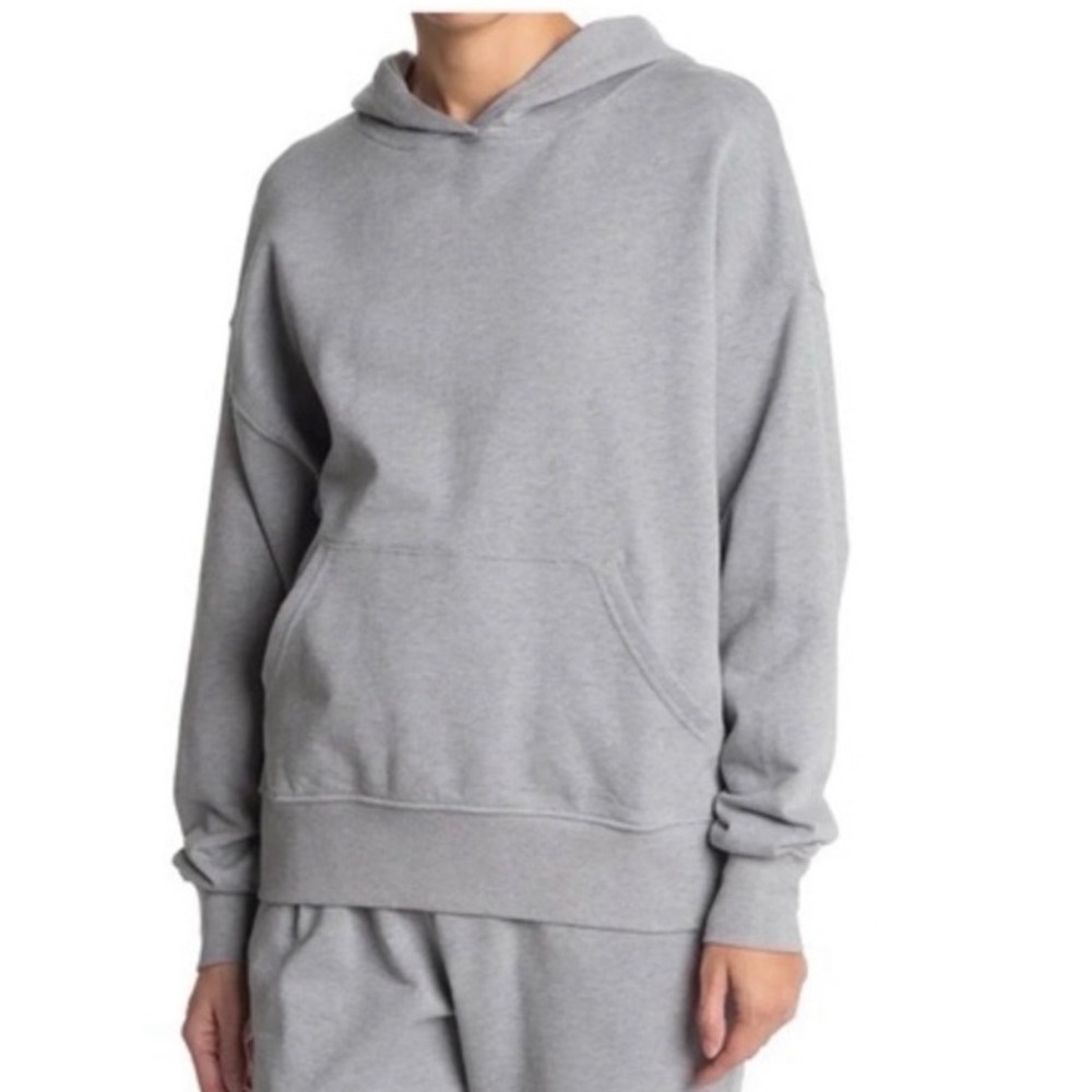 WeWoreWhat Oversized Hoodie Heather Grey Size M Closet Staple Loungewear NEW